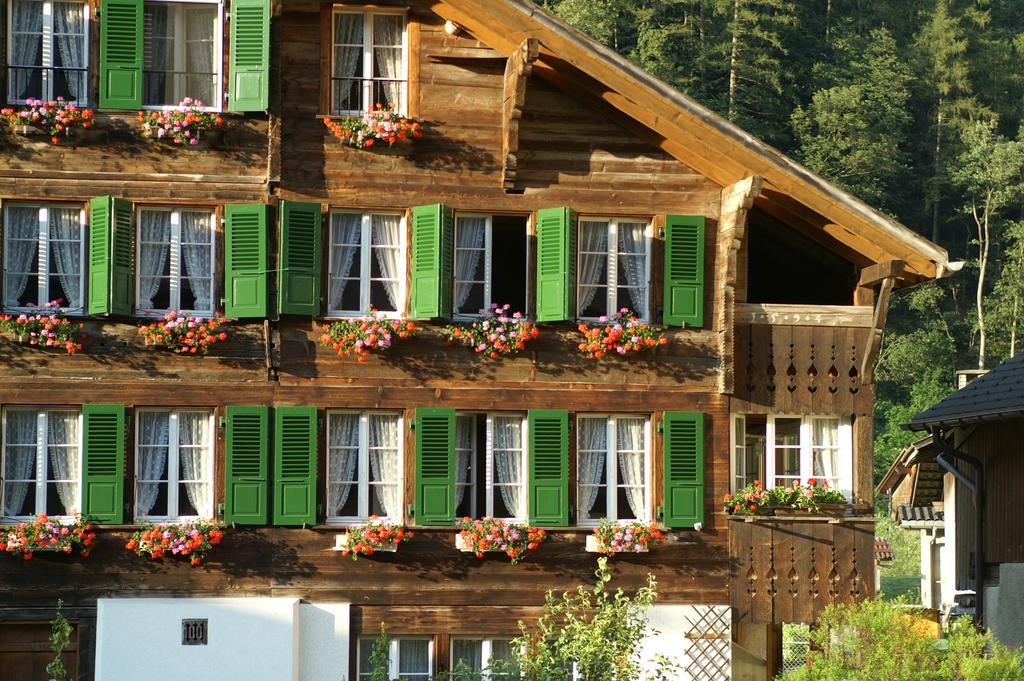 Mountain Lodge Urweider Innertkirchen Buitenkant foto